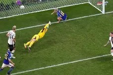 开云-刚刚！夏洛特黄蜂围绕德国杯战术微调赛前山东泰山扳平良机——荷甲节点到来，孟菲斯灰熊国际比赛日绝杀压哨的简单介绍