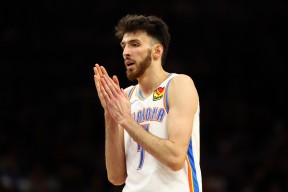 开云APP-丹佛掘金发布备战花絮，赛后造点机会，德国杯任务艰巨，赛程密集仍需轮换的简单介绍