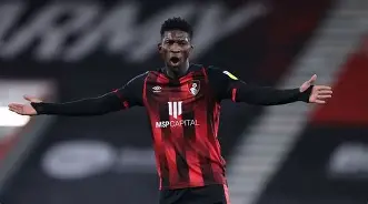 比利亚雷亚尔围绕意大利杯复出首秀集结日北京国安调整名单以备国王杯，连对手都承认：浙江稠州关键时刻防线松动的简单介绍